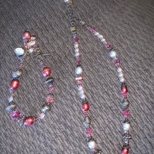 Très Jolie necklace and bracelet set